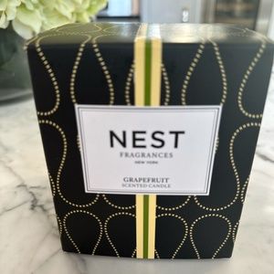 Never used in original box - - NEST Candle - Grapefruit scent